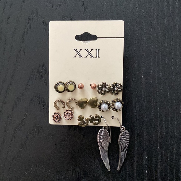 Set of earrings - Picture 2 of 6